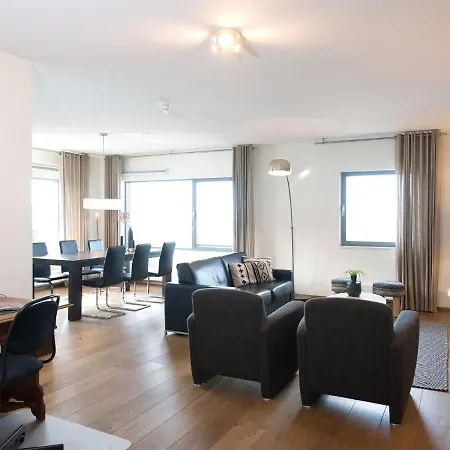 Luxury In The Harbor Of Scheveningen *