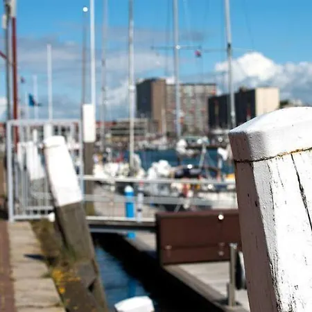 Luxury In The Harbor Of Scheveningen